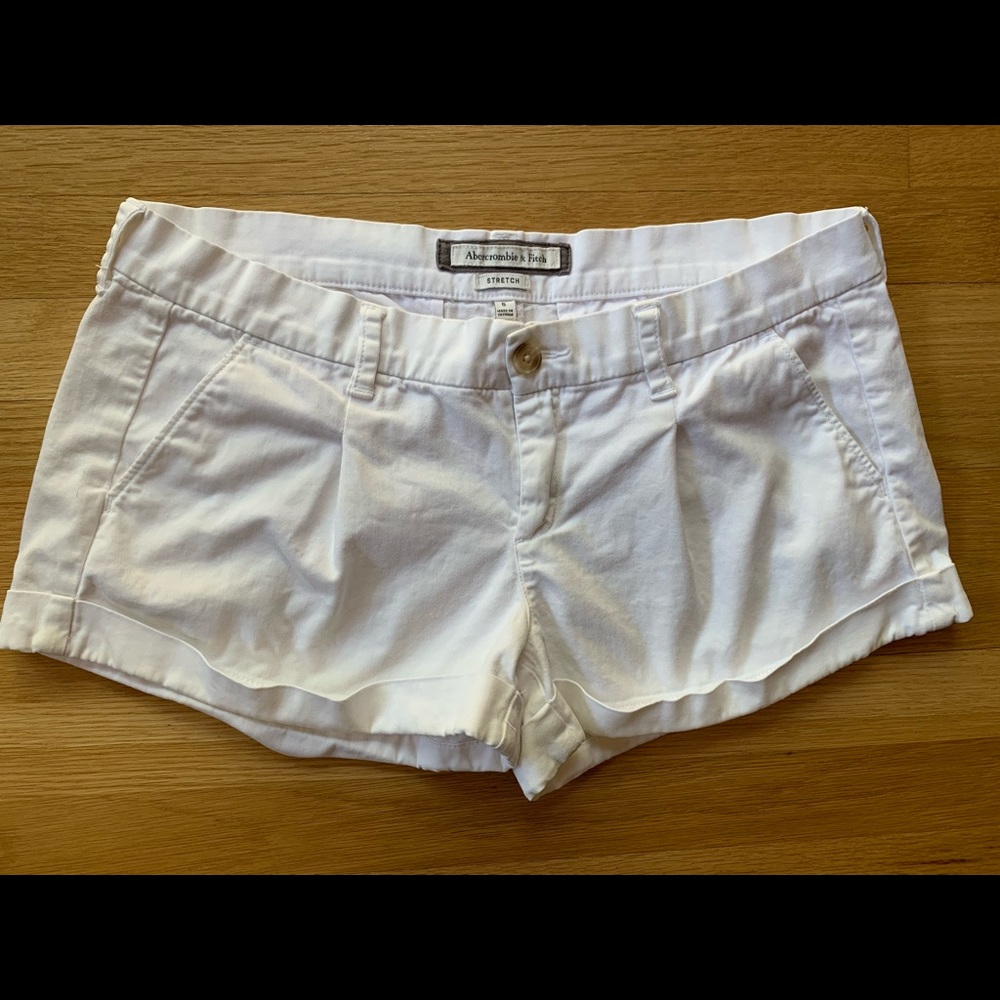 Abercrombie & Fitch A&F White Shorts Size 6